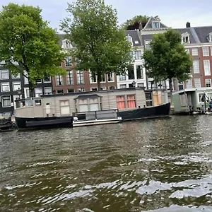 Botel Houseboat Amstel River Studio, Amsterdam